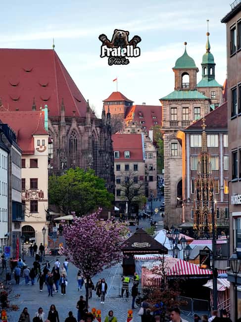 Nuremberg: Castle and Old Town Tour - incl. Tickets and red beer tasting - Hauptmarkt, the Schöner Brunnen, and Frauenkirche