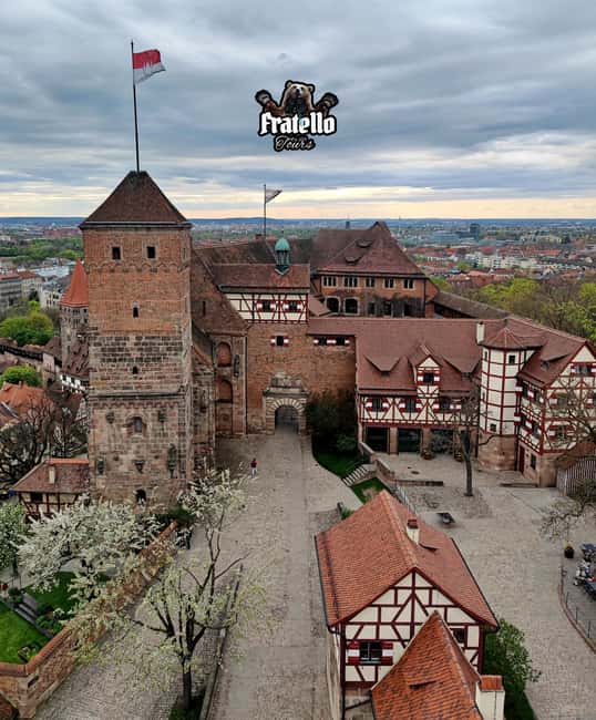 Nuremberg: Castle and Old Town Tour - incl. Tickets and red beer tasting - St. Lorenz and the bridges over the Pegnitz