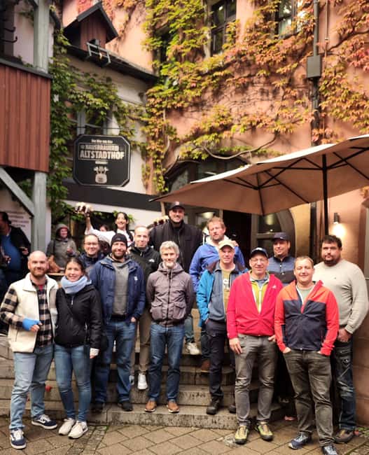 Nuremberg: Castle and Old Town Tour - incl. Tickets and red beer tasting - Starting at the castle above the old town
