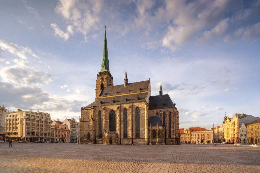 Pilsner brewery tour incl beer tasting & Czech town Pilsen - Who will get the most from this day?