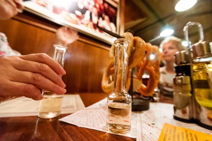 Prague: Brewery Tour with Unlimited Tastings - The guides and the size of the group