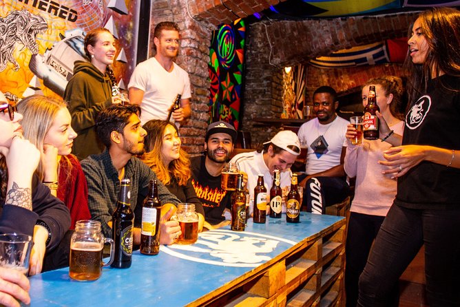 Prague Craft Beer Tour: 8 Czech Beers, Taproom & Best Beer Garden - Stop one: four beers and Czech drinking customs at Drunken Monkey