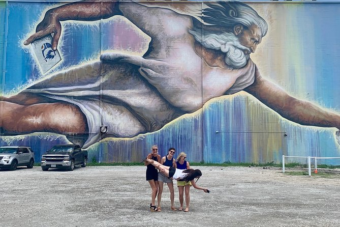 Private 3-in-1 Sightseeing, Brewery, and Mural Tour of Houston by Cart - Buffalo Bayou, Houston’s major waterway