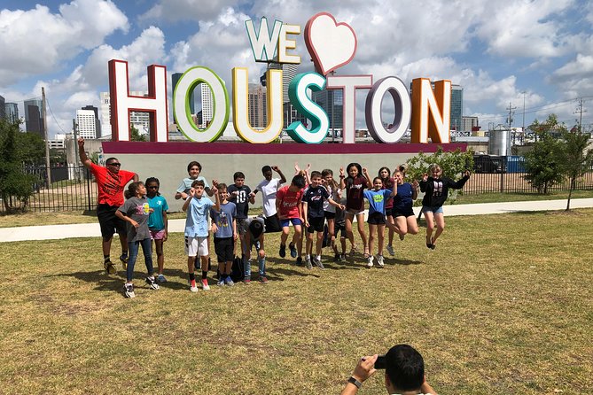Private 3-in-1 Sightseeing, Brewery, and Mural Tour of Houston by Cart - Downtown Aquarium, parks, and public spaces
