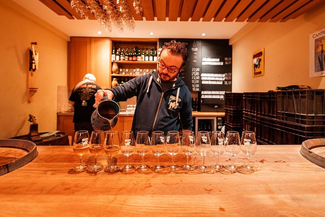 Private: Discover Brussels beer & breweries by a young local (incl. chocolate) - Belgian chocolate meets Belgian beer