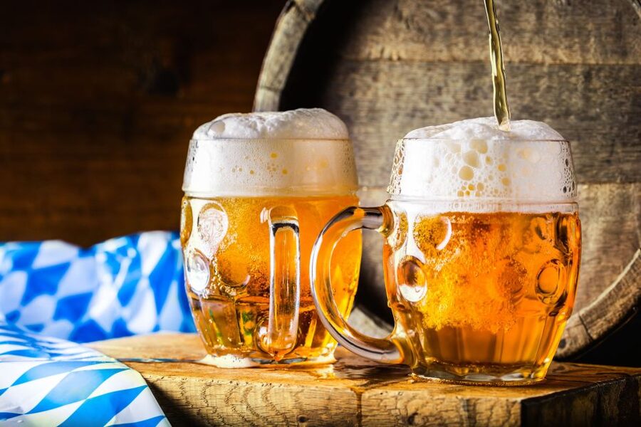 Private German Beer Tasting Tour in Berlin Old Town - The three-hour option adds food and more craft beer