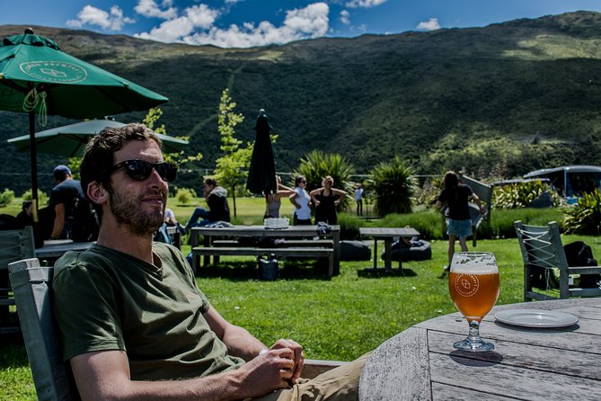Queenstown Hop-on Hop-off Evening Beer Tour - Mora Wines and Artisan Kitchen