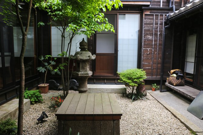 Rural Brewery Town Walk: Half-Day Private Tour Near Kyoto - How the transport and timing affect your day
