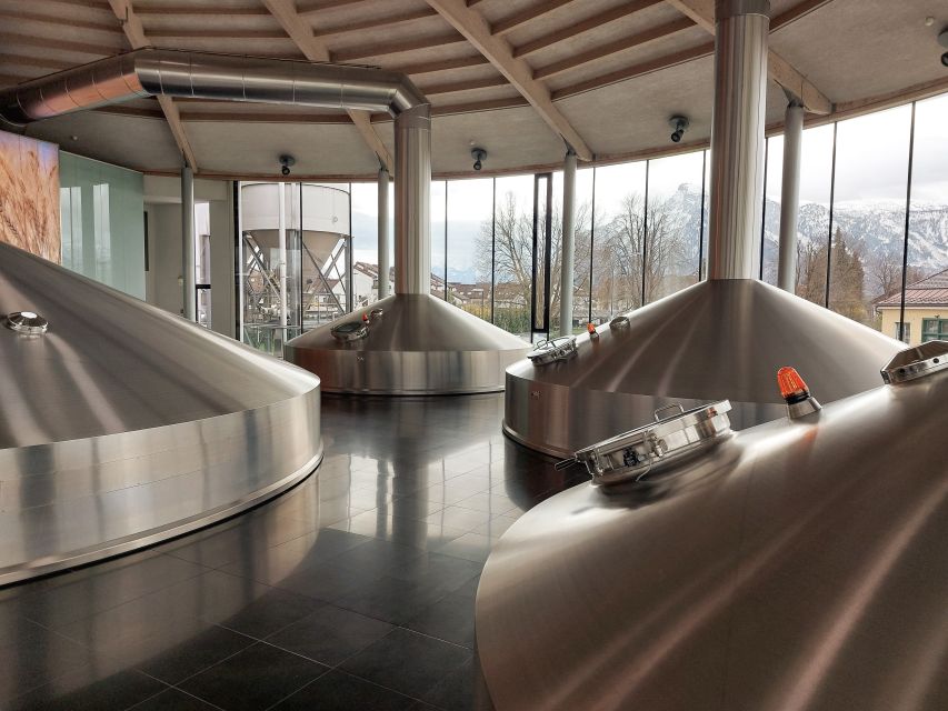 Salzburg: Stiegl Brewery Tour with Beer Tasting - Watch 90,000 bottles move through the plant