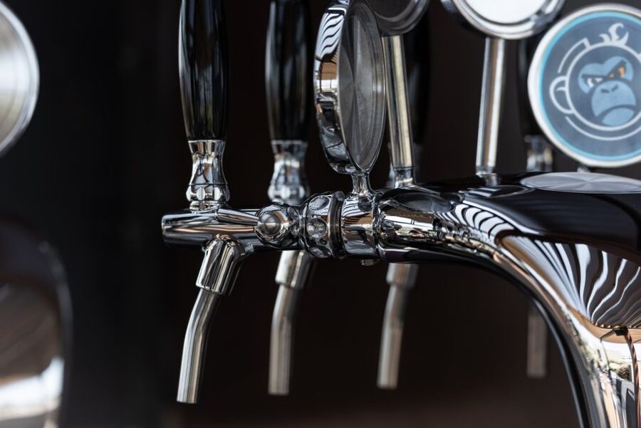 Santorini: Beer Tasting & Pairing Experience & optional Tour - Seeing the brewery at work