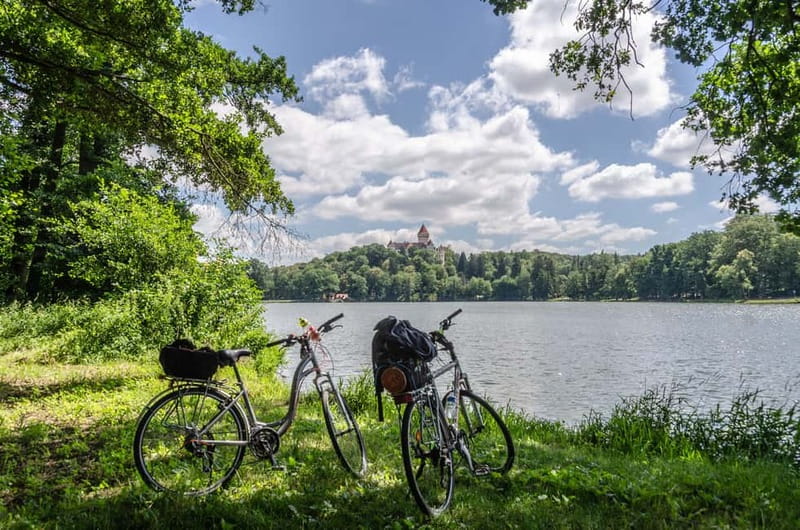 Self-Guided Bike Tour to Unetice Brewery - Choosing Šárka Valley or the Lysolaje spring