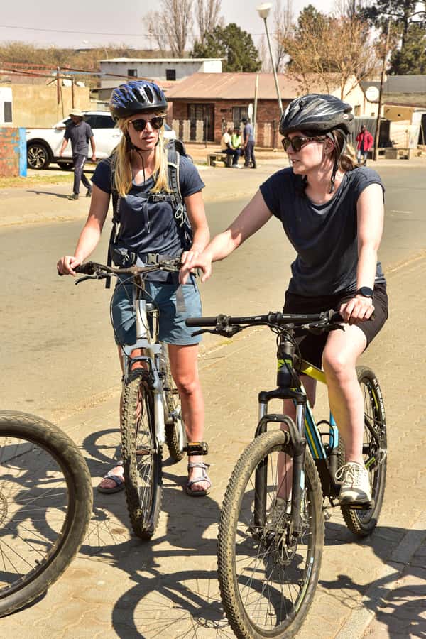 Soweto Food & Beer Bike Tour - Cycling into Orlando East
