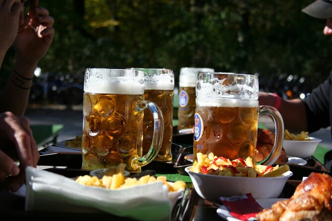 Superior E-Bike Tour incl. 3rd Reich Sites & a beer Garden Stop - Königsplatz: classical beauty used for propaganda