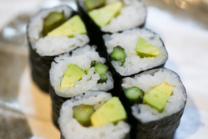 Sushi Making Cooking Class at a Local Brewery in Charlotte - Chef Tiore and the social side of the class