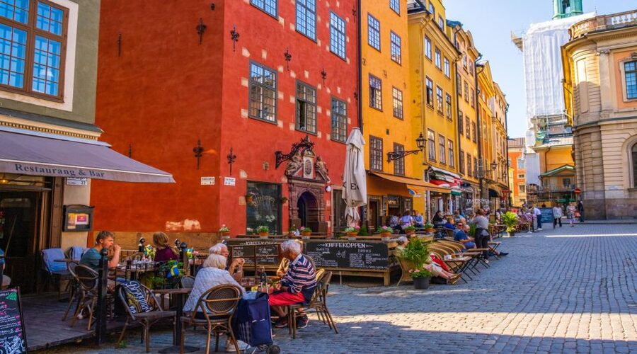 Swedish Beer Tasting Tour in Stockholm Old Town Pubs - Food, dietary needs, and what to expect