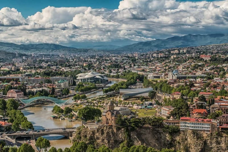 Tbilisi: Sightseeing Tour, Wine or Beer Tasting, & Cable Car - Liberty Square and the walk toward the river