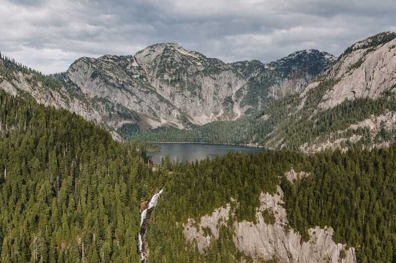 Vancouver: Helicopter Tour with Backcountry Beer Tasting - Weather, clothing, and timing