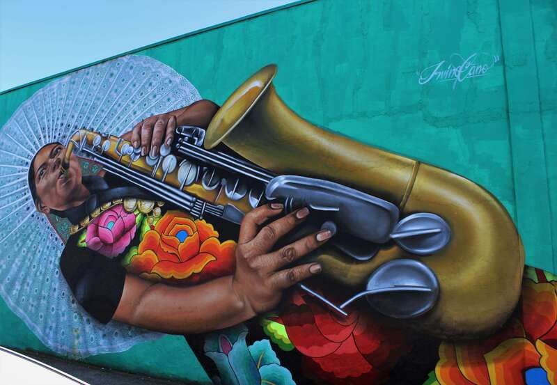 Vancouver: Street Art & Craft Beer Walking Tour with Tasting - How much value do you get for $89?