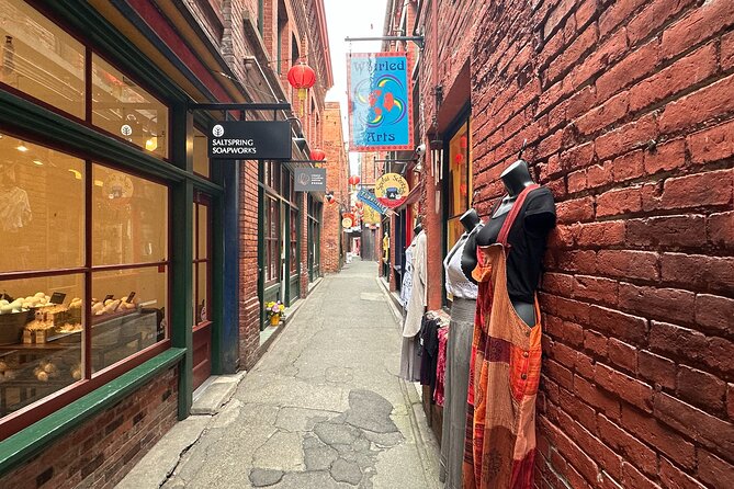 Victoria Alleyways and Ales Craft Beer Tour - Finishing at Bastion Square