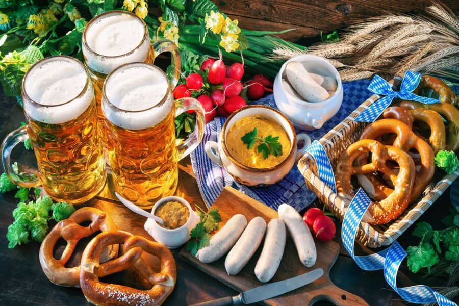 Vienna: Private Austrian Beer Tasting Tour in the Old Town - What happens at the first beer venue