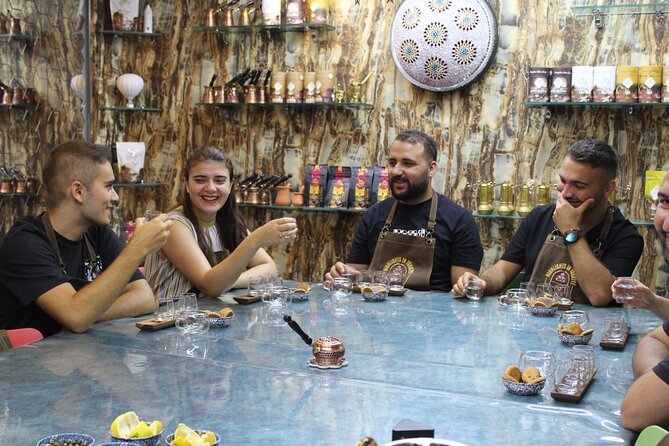 World Teas and Turkish Tea Brewing & Tasting Workshop in Istanbul - A tasting built around temperature and timing