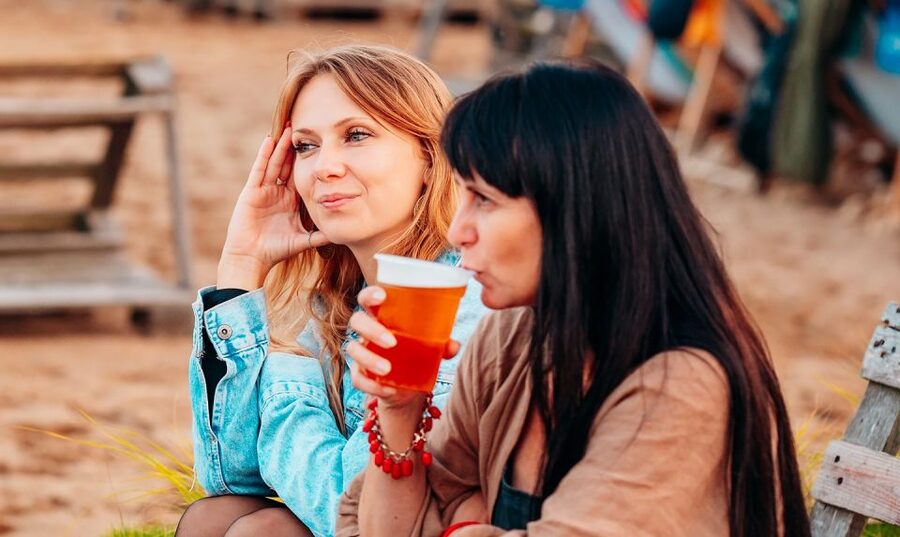 Wrocław: Polish Craft Beer Walking Tour with Tastings - Walking between the two brasseries